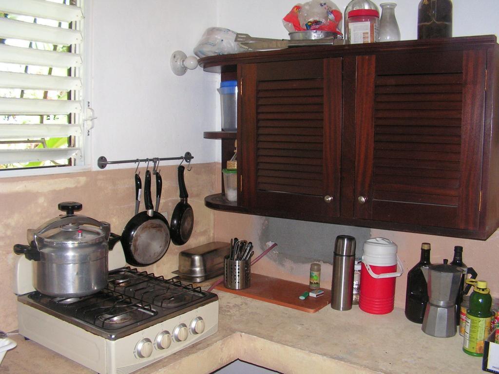 Conrado'S Guesthouse B&B Las Avispas Quarto foto